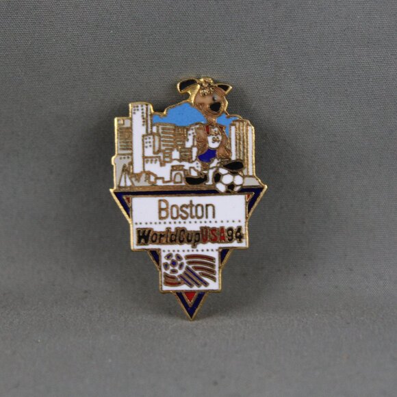 World Cup 1994 Pin - Match Location Pin Boston Triangle Design - Peter David - Picture 3 of 3